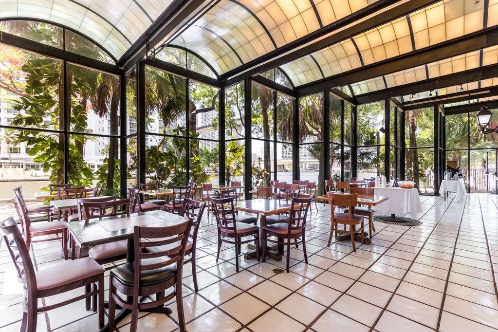 Comfort Inn & Suites Downtown Brickell-Port Of Miami Restaurant photo